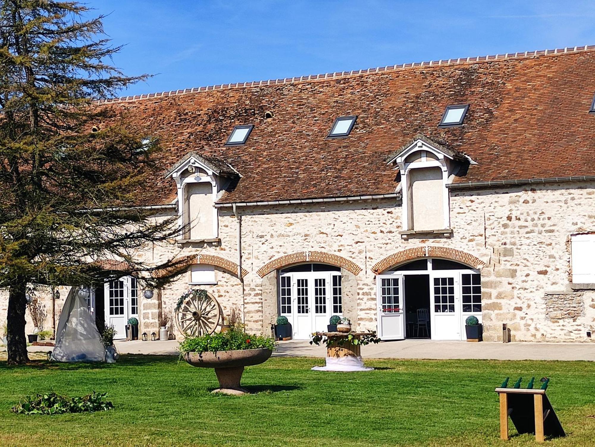 Bed and Breakfast Domaine De La Ferme De Mont Mormant Екстер'єр фото