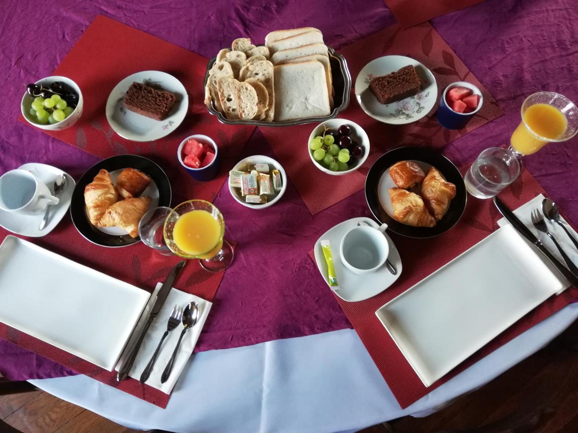 Bed and Breakfast Domaine De La Ferme De Mont Mormant Екстер'єр фото